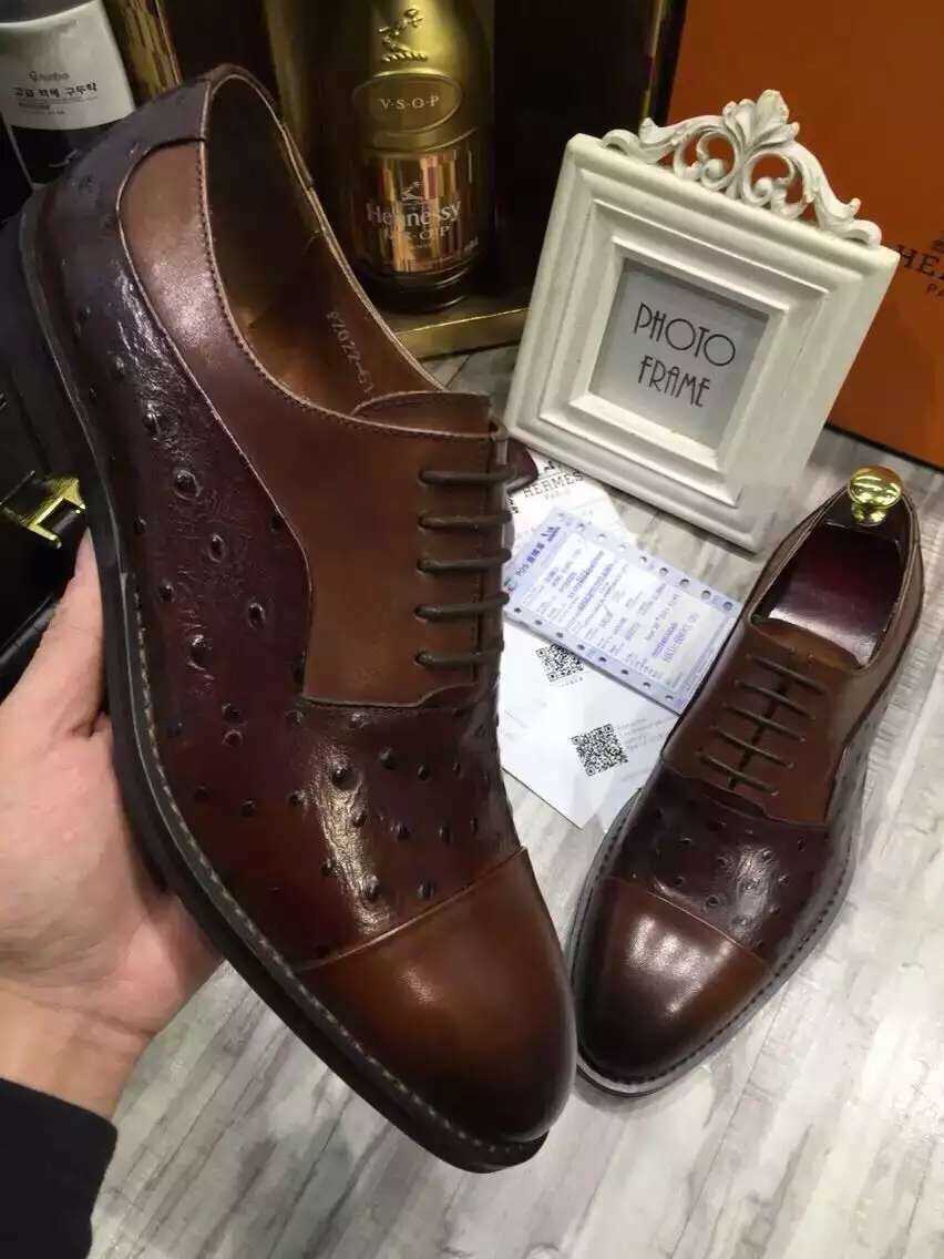 皮带范思哲贵还是gucci贵 (范思哲皮带适合正装还是休闲装)