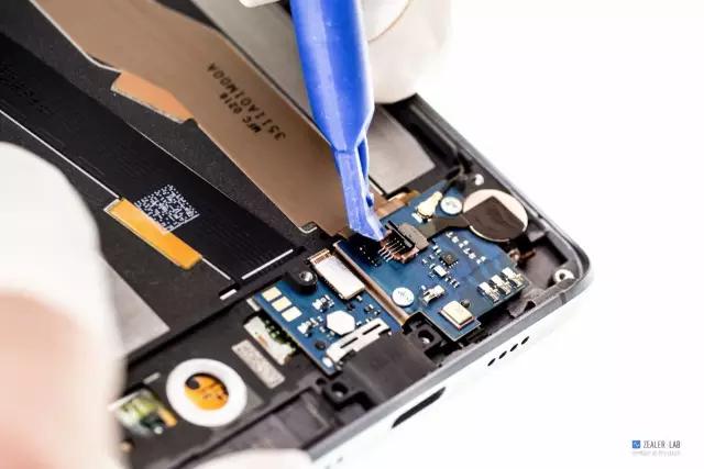 小米5拆解屏幕,小米黑鲨5拆机