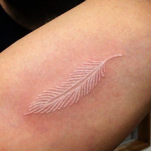 给自己纹身小技巧,素雅的隐形纹身图