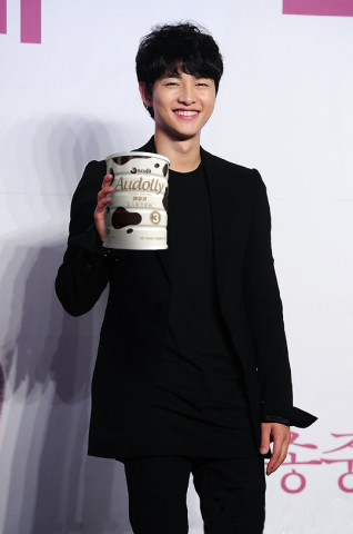 宋仲基简介出生年月,宋仲基颜值进化史