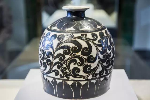 珍品撷英:图读宋元“闲事与雅器”