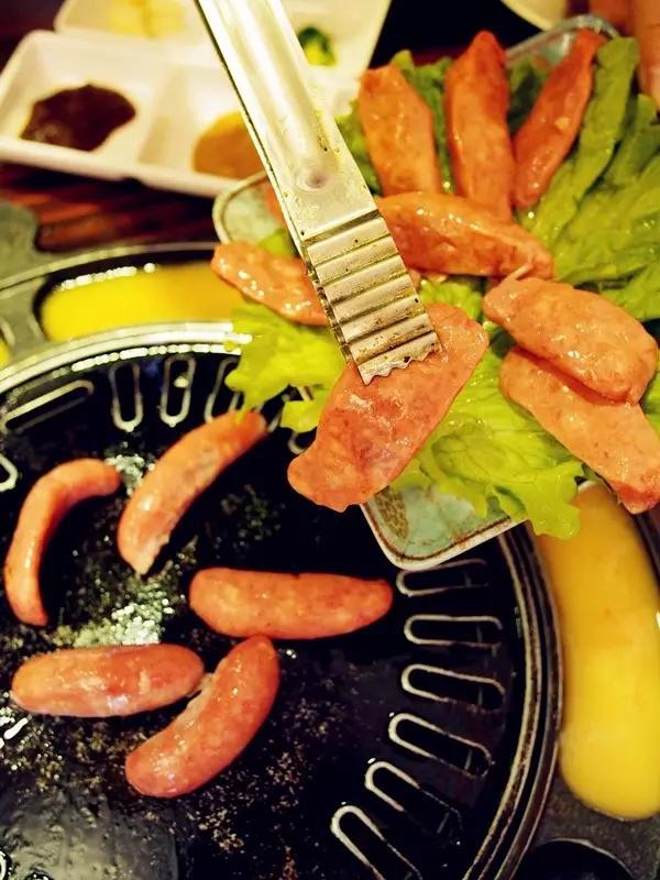 思密达最爱的“奖忠洞猪蹄”现身西湖道‼