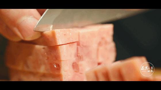 黄金虾仁炒饭视频,黄金虾仁炒饭