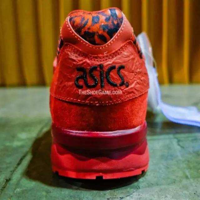 和国外跑友的装备比起来,我们简直在“裸跑”