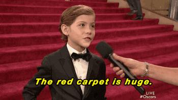 在她疯狂的自我“受虐”后，独立小片迎来了巨大的逆袭！