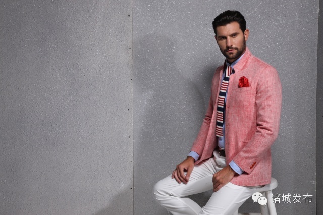 新郎希努尔时装秀,新郎希努尔西服