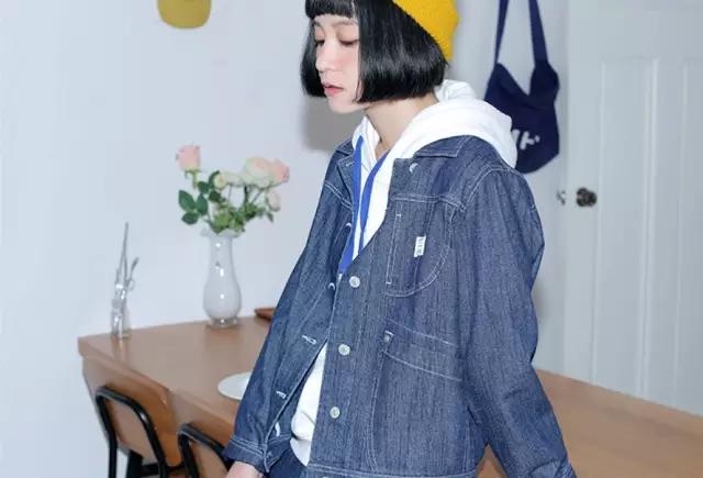 牛仔外套帅气洒脱又不失文艺,很有气质的牛仔外套