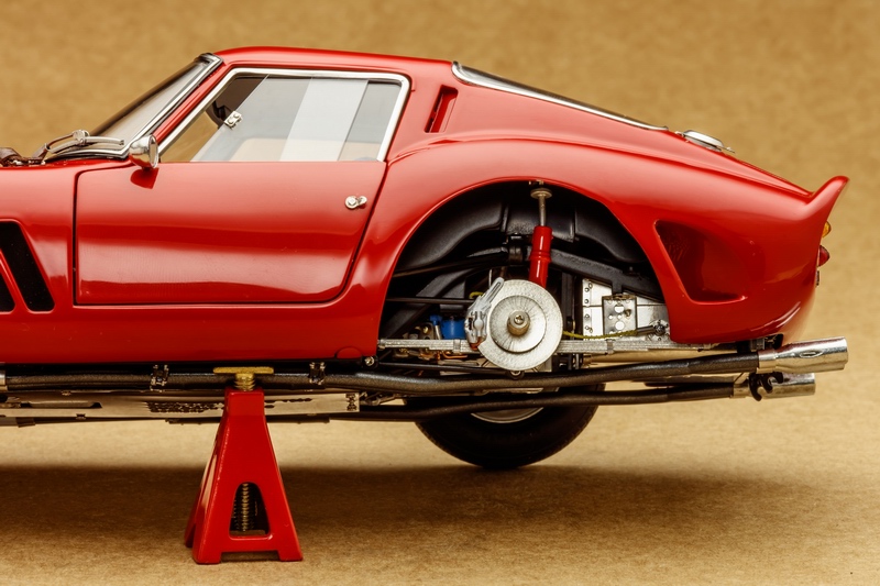 更漂亮还是更好玩,你要哪个,250GTO车模测评