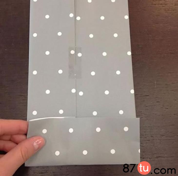 礼品袋的折纸方法简单又实用,礼品袋折纸教程正方纸