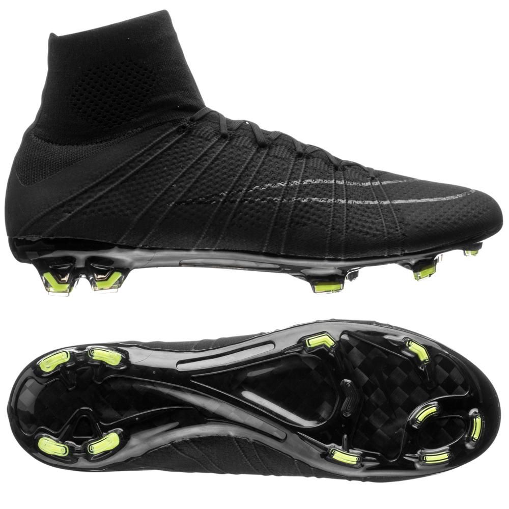 踢球人需看五大经典足球鞋款推荐,足球鞋知识科普之如何挑选足球鞋