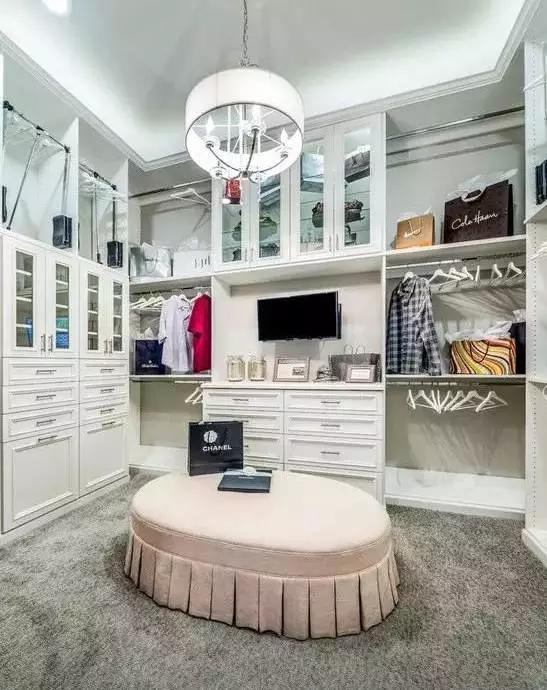 衣帽间设计鉴赏，这回该有你喜欢的吧