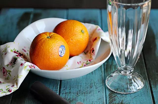 父母供自己读书花光了所有积蓄,父母花光积蓄送女儿留学