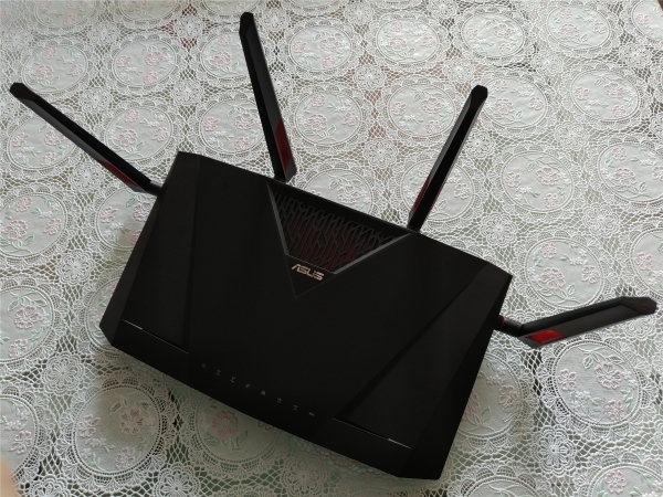 华硕rt-ac88u路由器登录地址,华硕路由器rt-ax68u接口