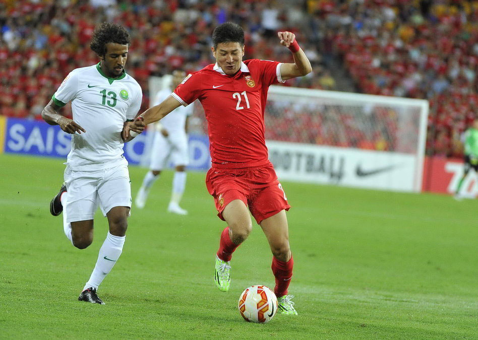 饱受争议的天才少年,被伤病毁了的篮球天才