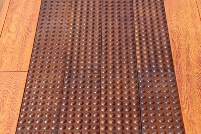 新品速报：春天集团发布能健身的按摩地板