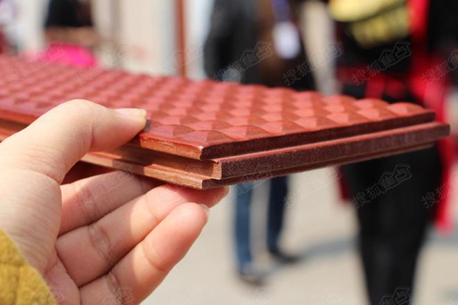 新品速报：春天集团发布能健身的按摩地板