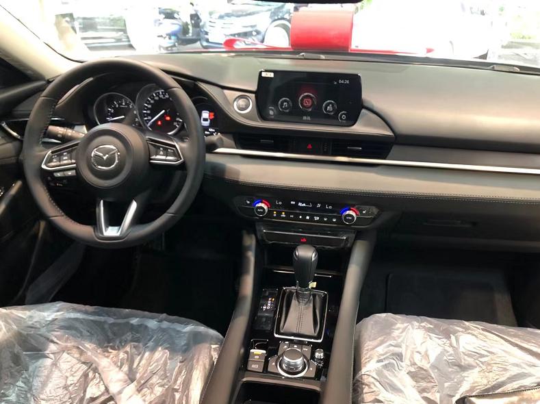 2020款阿特兹2.5蓝天运动版内饰,阿特兹尊崇与运动区别内饰质感