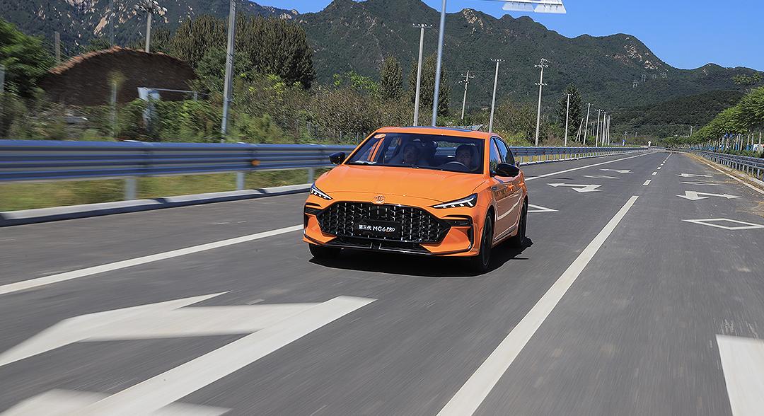 名爵mg6pro最划算的配置,名爵mg6pro豪华版都有点什么配置