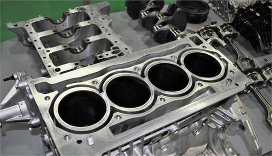 红旗h92.0发动机质量怎么样,红旗h92.0t发动机拆解