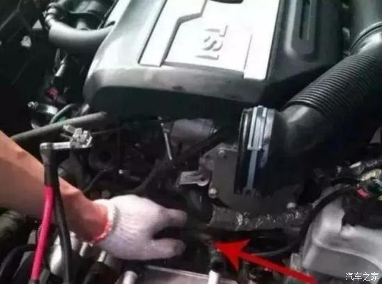 变速箱油和水箱串油了怎么维修,变速箱油从水箱漏出来怎么办