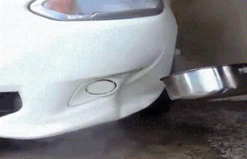 汽车撞凹修复多少钱,车后面撞凹了的小妙招