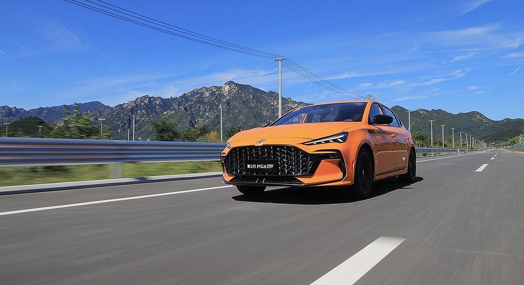 名爵mg6pro最划算的配置,名爵6protrophy豪华版试驾