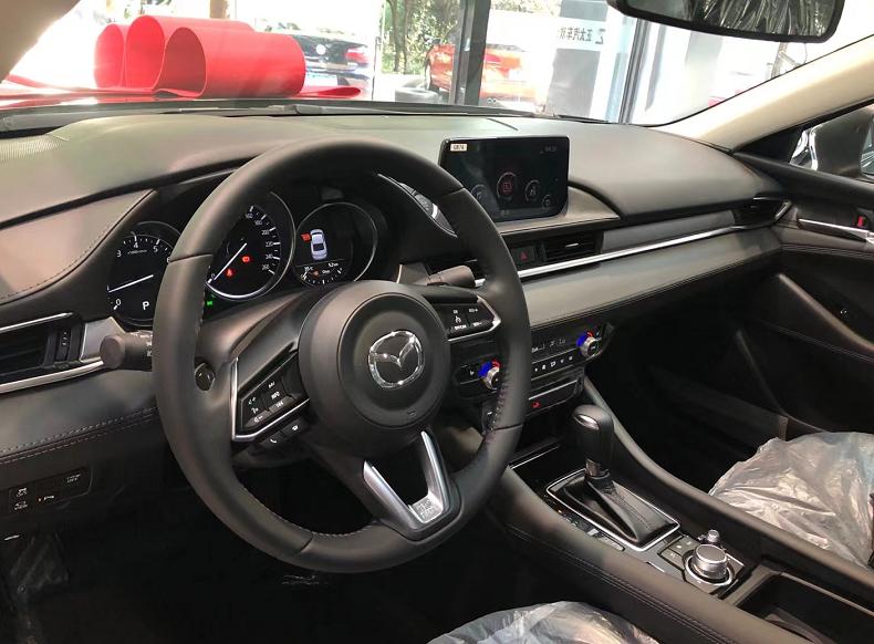 马自达阿特兹2022款2.5运动版内饰,2020款阿特兹2.5蓝天运动版内饰