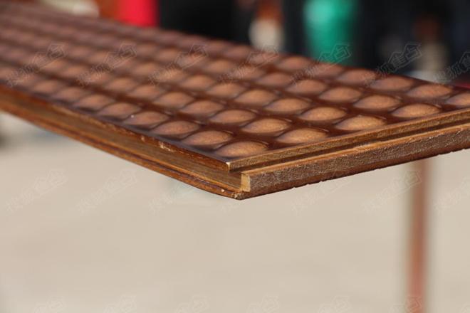 新品速报：春天集团发布能健身的按摩地板