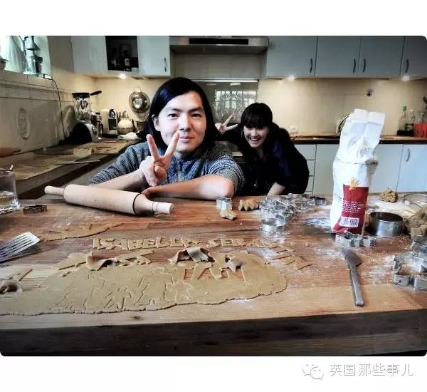 他骑自行车打造出这部横跨亚欧大陆的甜品集... 睡前千万不要点