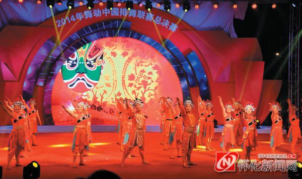 想说爱你不容易广场舞背面分解,想说爱你不容易广场舞完整版