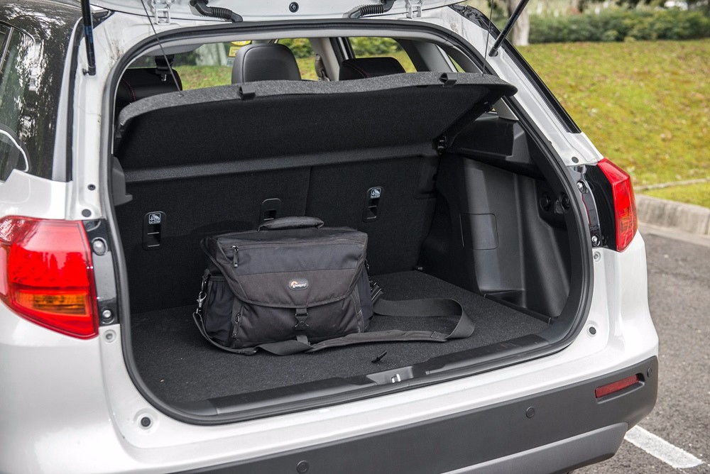 长安铃木维特拉1.4t自动极速测试,试驾长安铃木维特拉视频