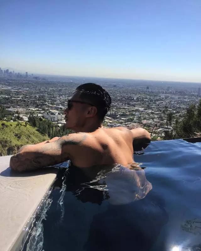 最近流行的ins是什么,最近很流行的ins