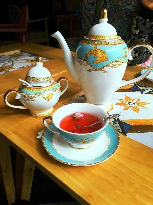 在武汉这里让你随时随地变成粉红色的16岁少女。