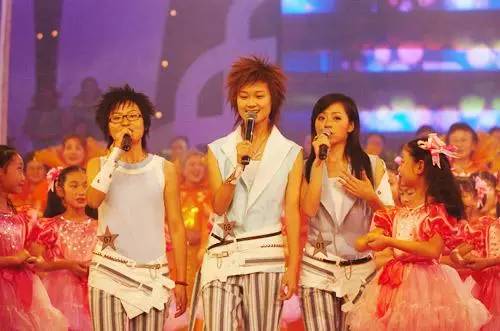 互联网粉丝经济是什么,粉丝经济5.0时代