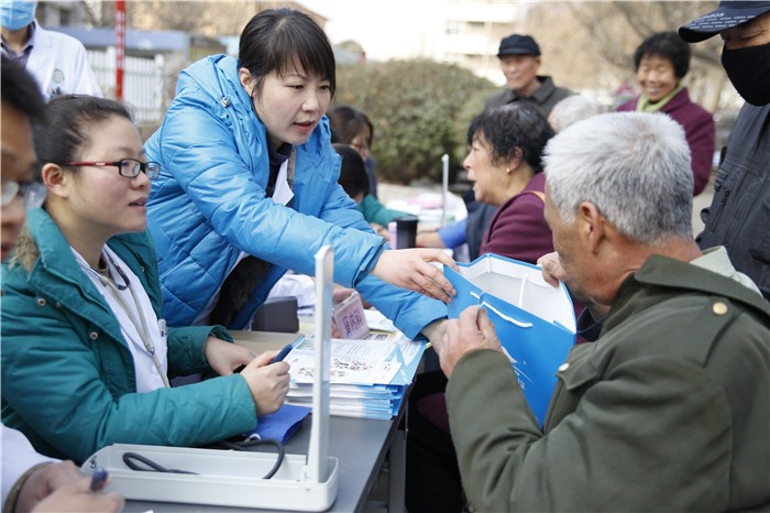 世界肾脏日义诊宣教守护肾健康,世界肾脏病日血液透析