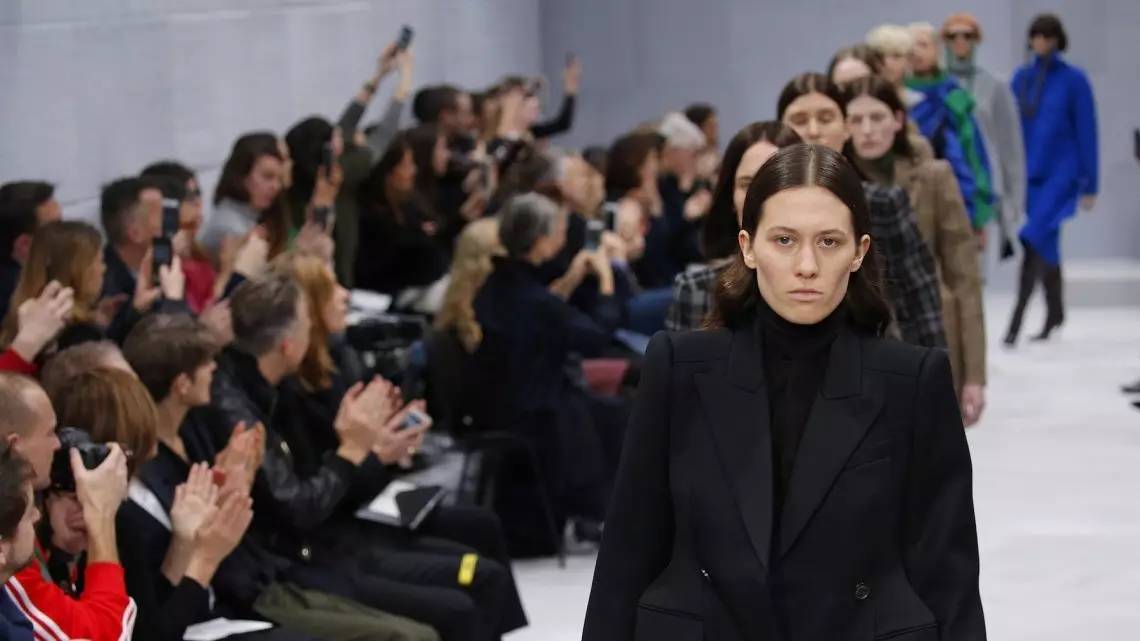 vetements鍜寀mbro,vetements鍥炲綊