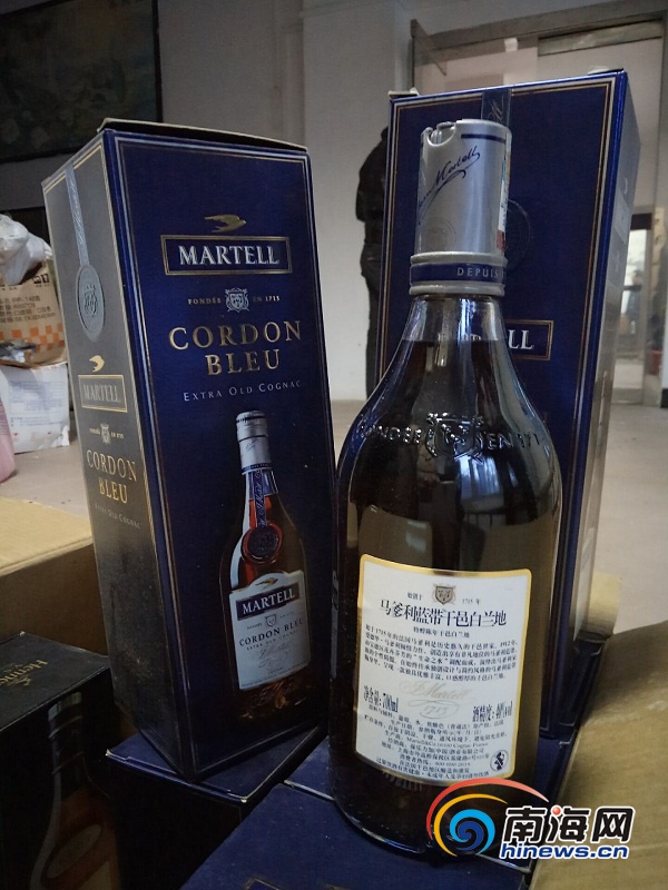 海口惊现假酒,市场监督管理局查获假冒名酒