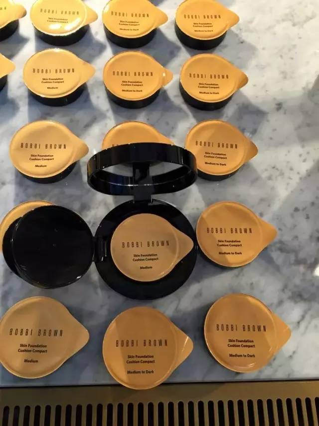 好看的底妆当然要从粉饼开始,十大公认好用便宜的底妆粉饼