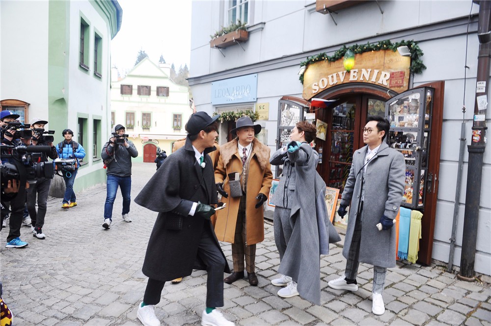 璋緷闇栬鐜敮,寮犻挧鐢阿渚濋湒