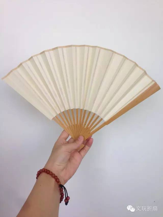 折扇扇骨多厚为最佳,折扇基础知识讲解