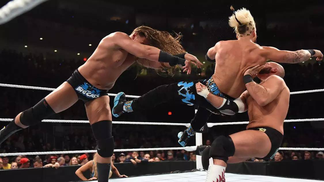 安布罗斯将HHH压制3秒！为何还是没赢得WWE冠军！？