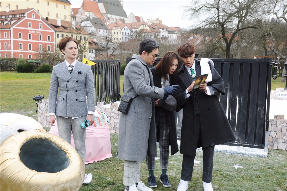 璋緷闇栬鐜敮,寮犻挧鐢阿渚濋湒