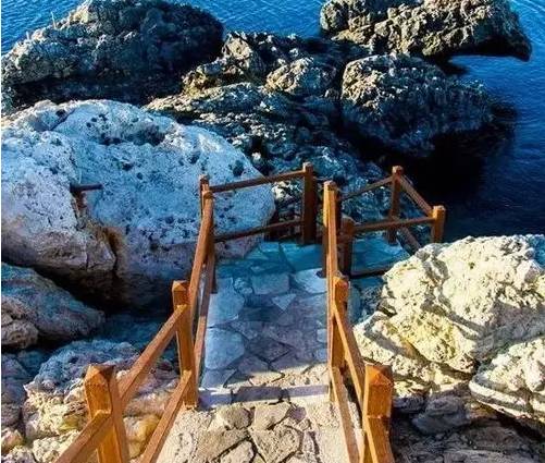 如何在朋友圈发海边照片,如何在朋友圈晒国外游