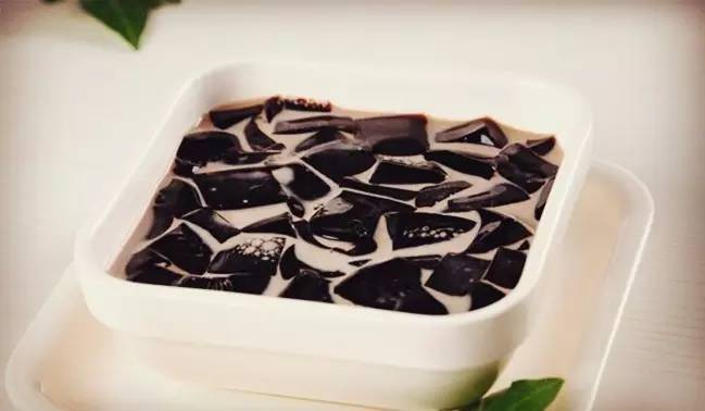 龟苓膏典故,龟苓膏的来源和历史