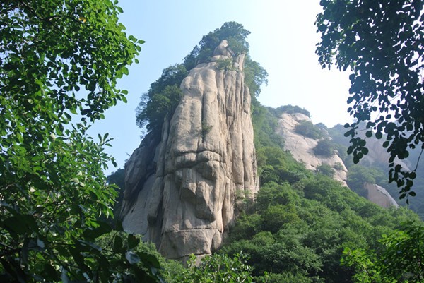 老板：“今天我要请假去神灵寨坐花轿，赢终身免门票”！请批准！