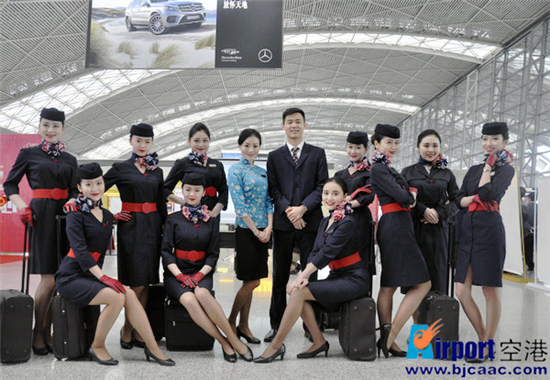 东航云南机场快闪视频,东航空姐长水机场快闪