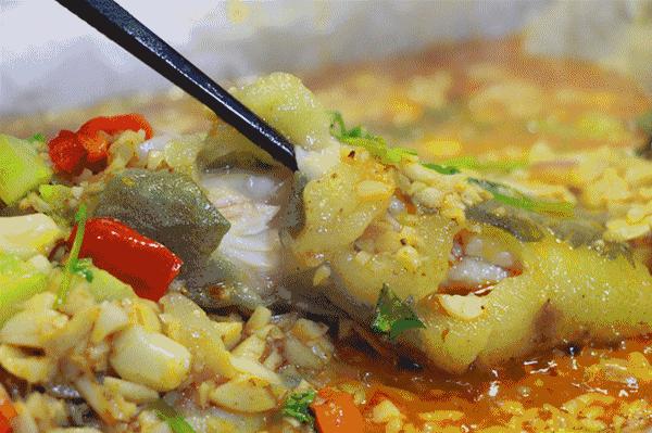 海口哪里的烤鱼最好吃,海口好吃高级海鲜店