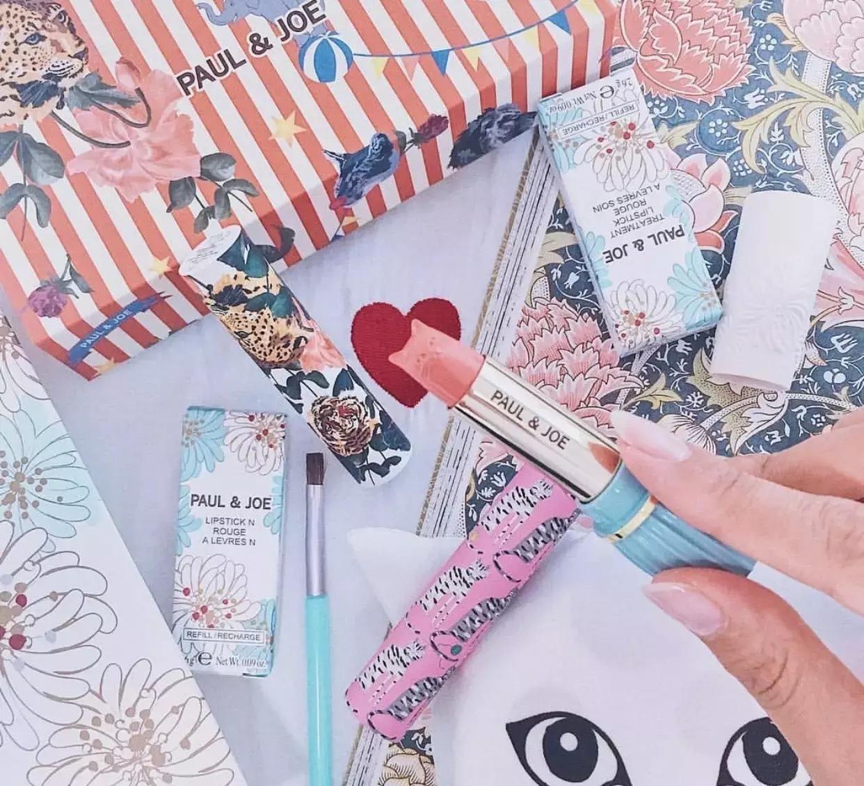 男朋友说要送我100支口红,男朋友送女朋友什么口红好