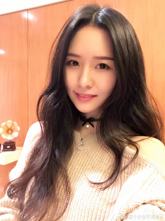 斗鱼阿冷素颜直播事件,斗鱼主播阿冷我在景德镇等你