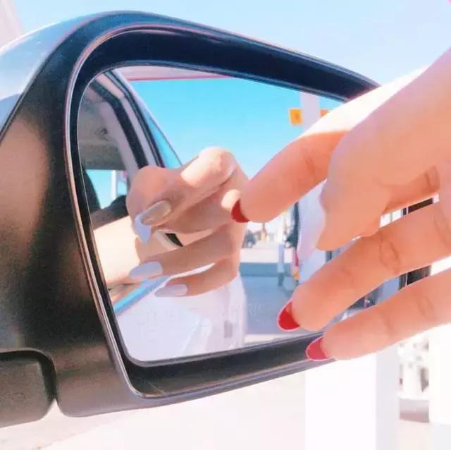 看到这个颜色我就想花钱